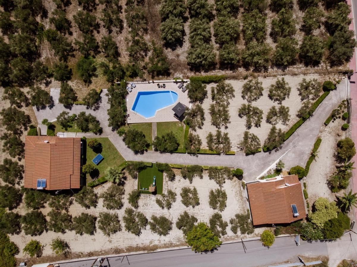 Lefkothea With Large Pool, Bbq & Playground * Adelianos Kampos